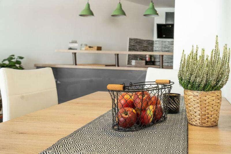 Old Town Luxury Apartment In Heart Of 布拉迪斯拉发 外观 照片