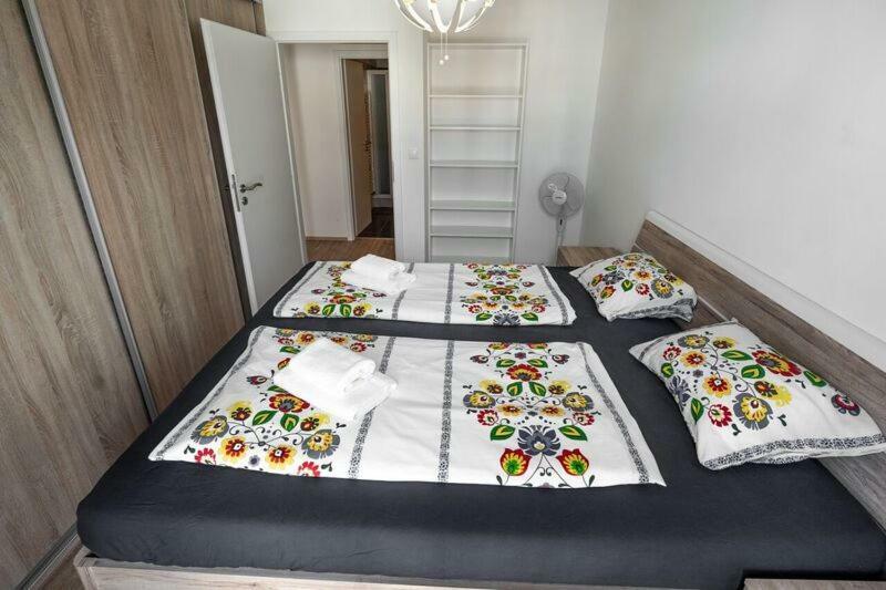 Old Town Luxury Apartment In Heart Of 布拉迪斯拉发 外观 照片
