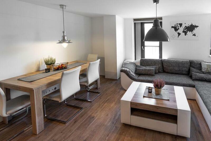 Old Town Luxury Apartment In Heart Of 布拉迪斯拉发 外观 照片
